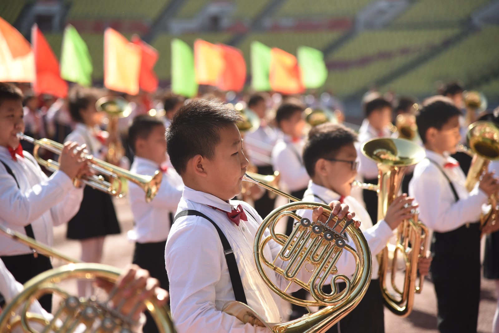 天河｜龙口西小*运学**动会：和平鸽、汉服、管乐队、拉丁舞团……