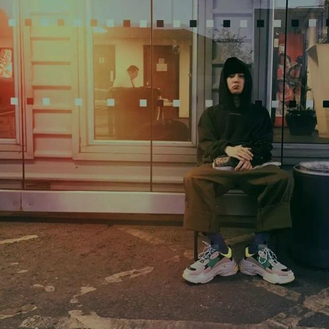 最近比较火的一双运动鞋,新一波时尚运动潮鞋来袭啦