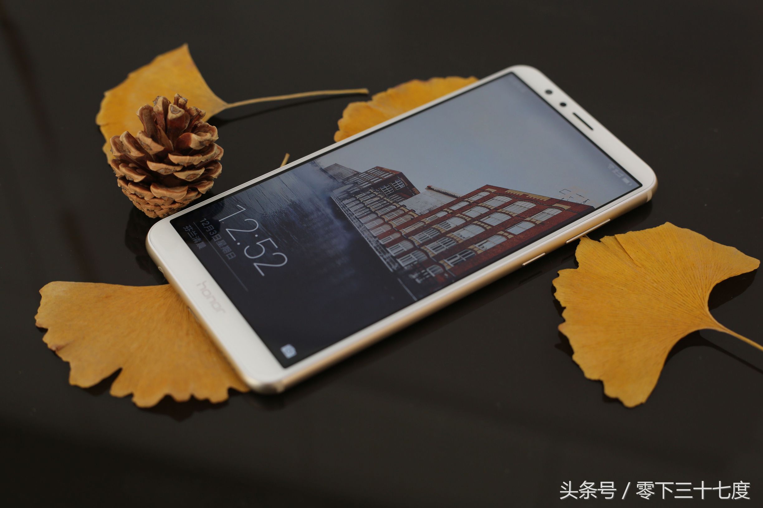 华为新机光荣畅玩7x,全新华为畅玩光荣7x