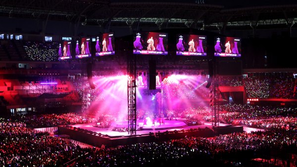 矗于湘江之畔，对望岳麓之巅，记长沙君悦酒店