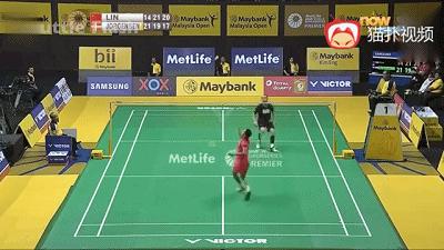 羽毛球比赛的愤怒,球场上的愤怒瞬间羽毛球