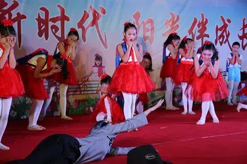 平桥小学艺术节12届,平桥区小学演出