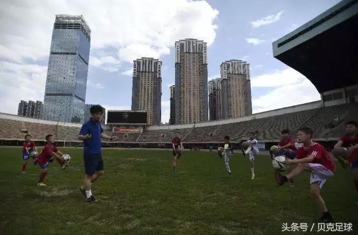 鐖卞痉闈掕,鐖卞痉瓒虫牎