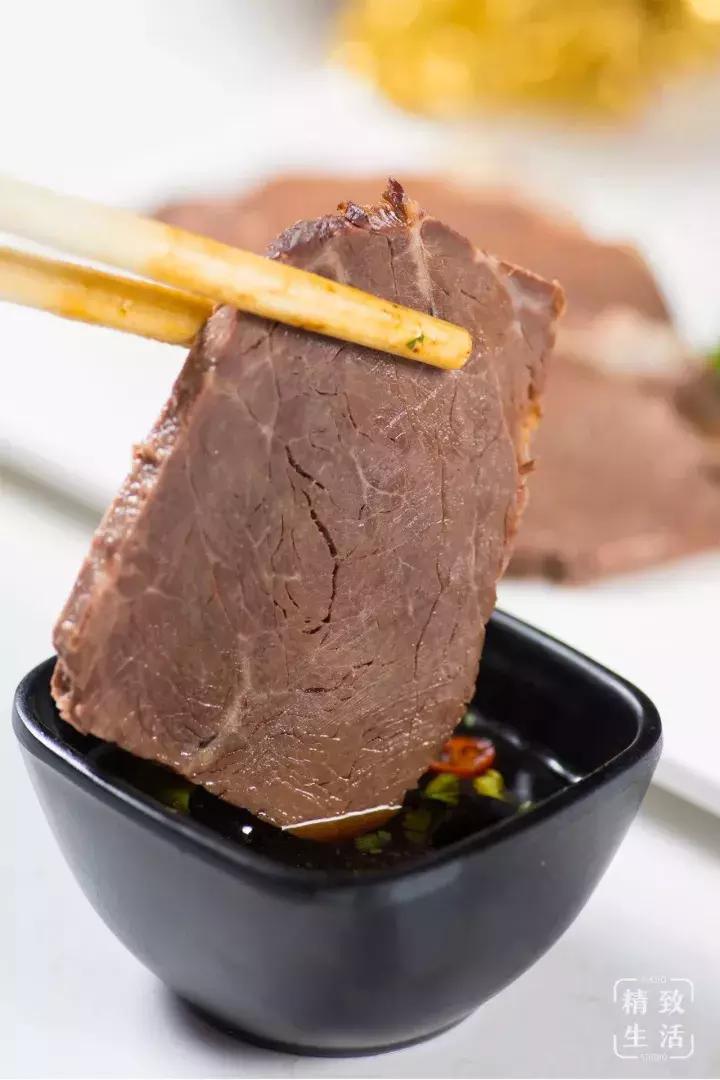 一家值得你品尝的驴肉火锅,超正的驴肉火锅