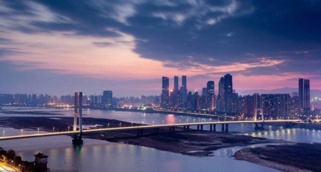 什么都拿得出手的城市,有什么拿得出手的过节礼物