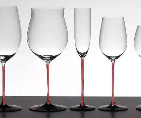 贵的葡萄酒一般是干红还是甜红,葡萄酒杯为什么不一样