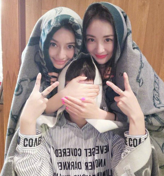 18年唐嫣过生日时杨幂有送祝福吗,唐嫣连续六年送上杨幂生日祝福