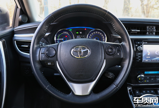 卡罗拉双擎天青石2019款试驾,家用车之最佳选择卡罗拉双擎