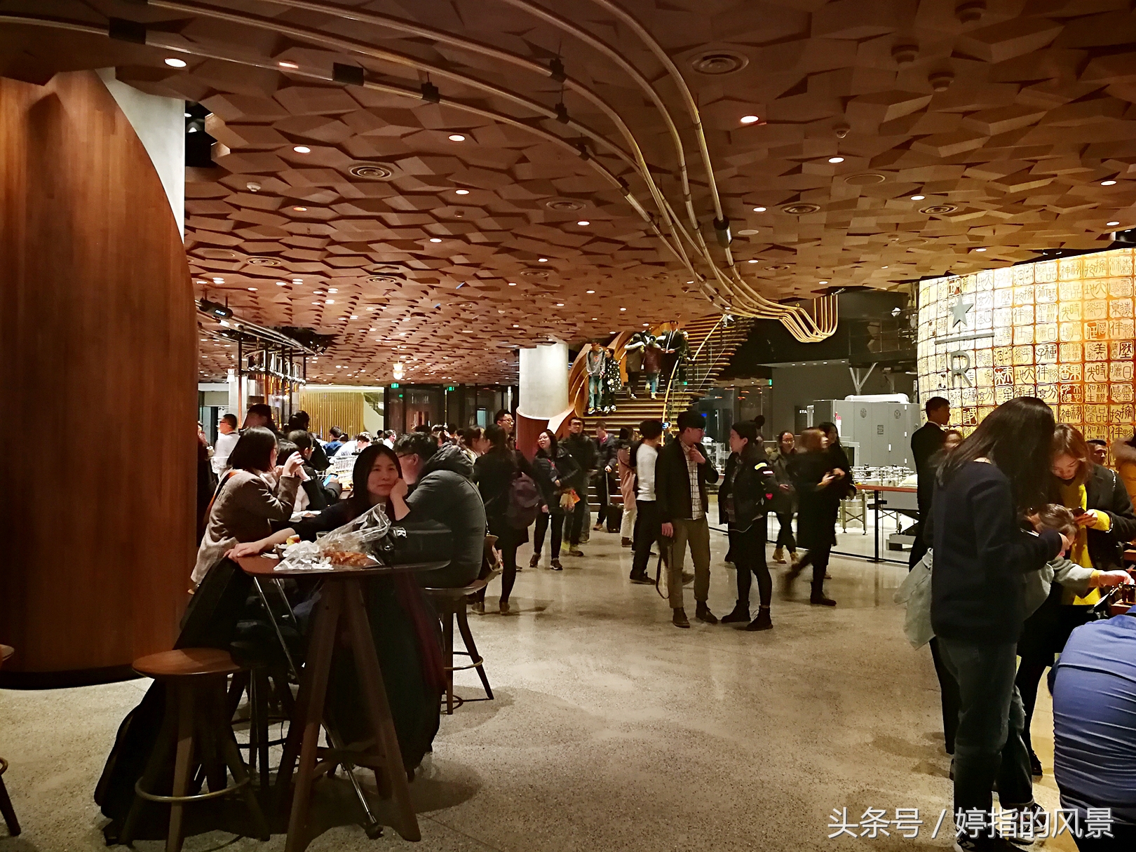 沉浸式咖啡星巴克,星巴克咖啡体验馆视频