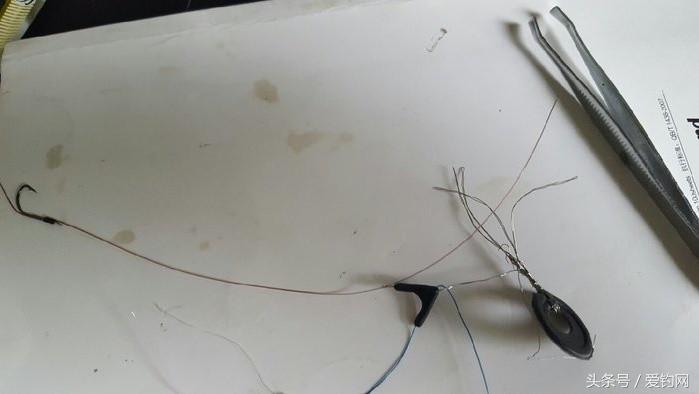 用串钩在不走水的鱼塘钓鱼行不行,串钩钓鱼技巧用法图解教程