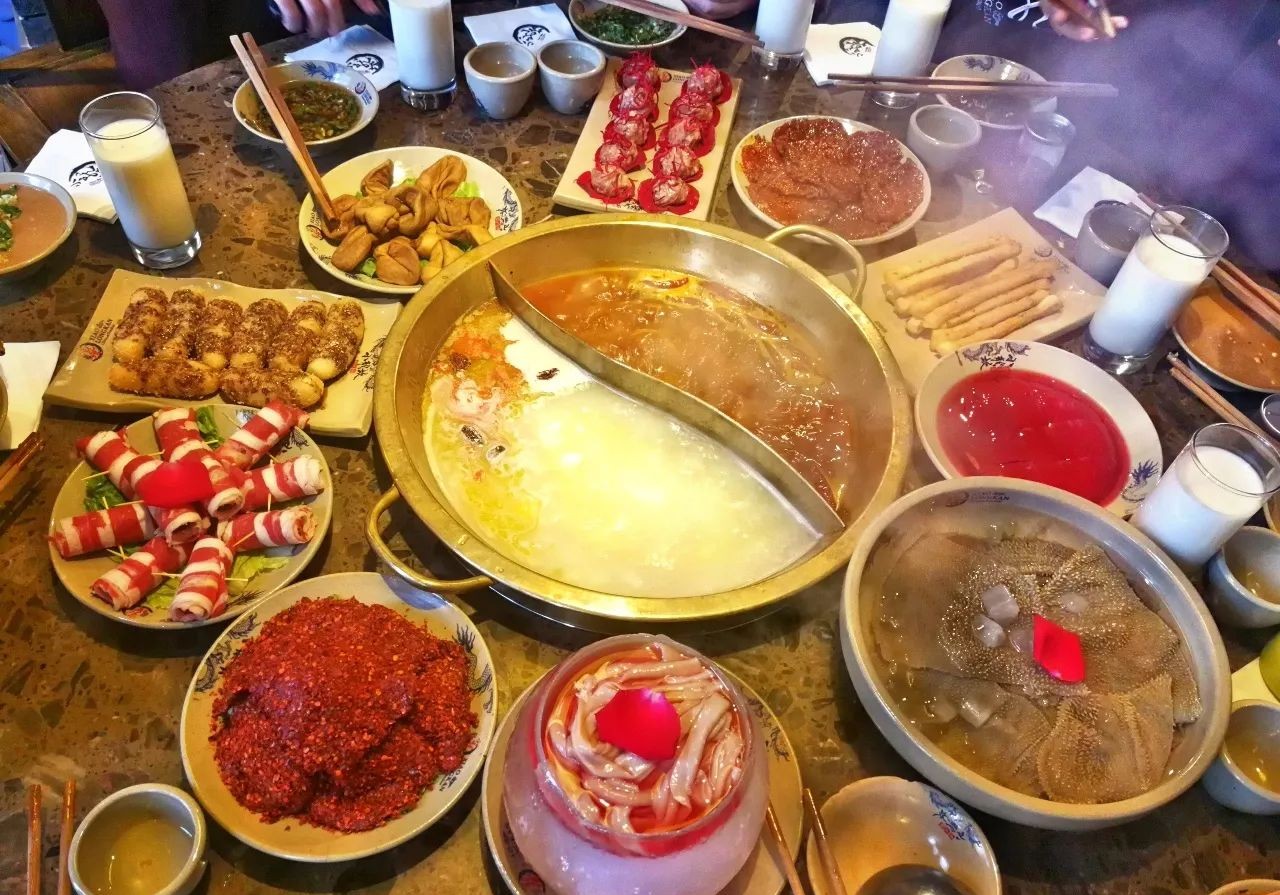 一分钟吃遍成都特点美食,带你一起吃遍成都的美食