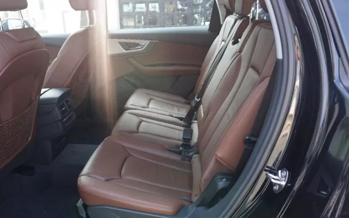 新款奥迪q7哪一款最值得买,19款奥迪q7与20款的区别详细了解