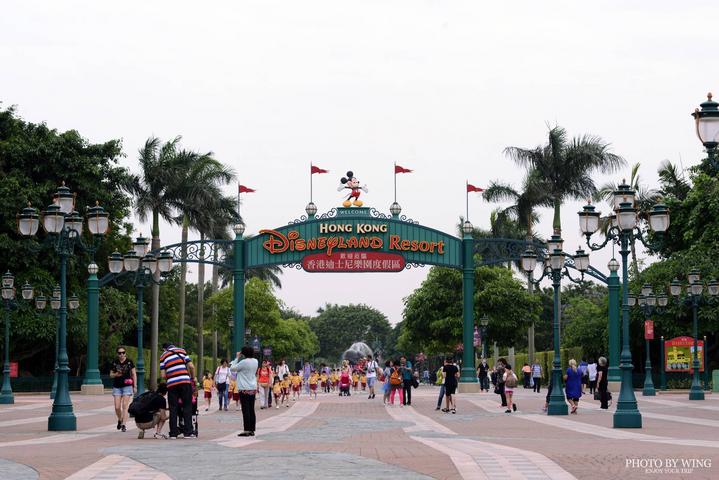 香港迪士尼乐园攻略英文,香港迪士尼乐园攻略300字