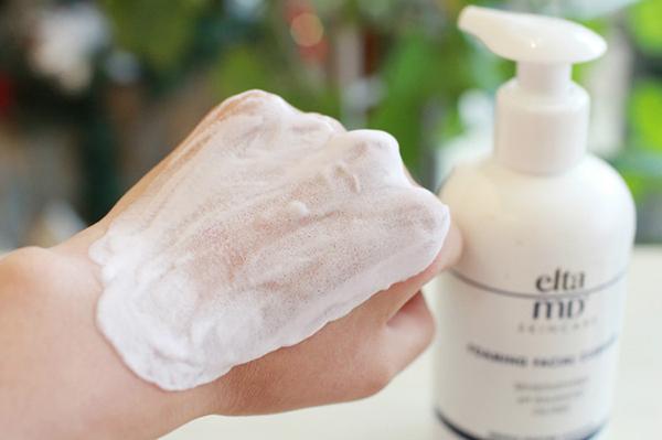 干敏皮晚间护肤精简护肤指南,干敏皮肤怎么护肤效果好