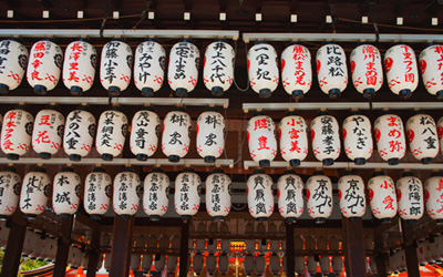 去外国旅游怎么购物划算,去国外旅游在哪里购物便宜