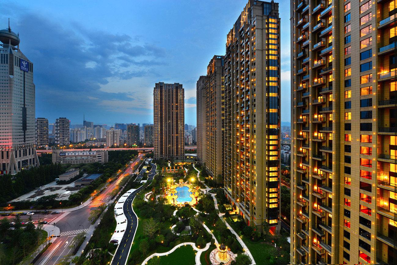 曹德旺年轻人别急着买房子,曹德旺自己买豪宅劝年轻人别买房