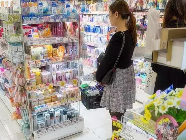 国庆节假期，日本旅行的游客都买了什么？