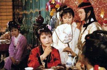 红楼梦中的史湘云剧照,红楼梦史湘云画面太美了