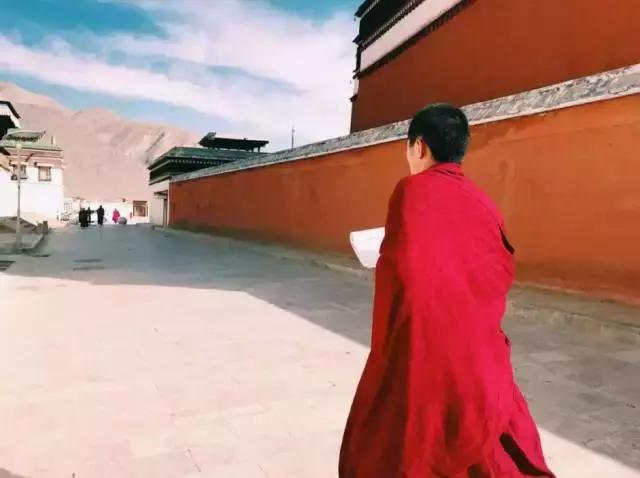 2018年想和一个人去旅行,等一个值得的人一起去旅行