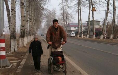 前队友,前姚明队友