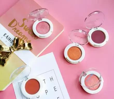 几十块眼影和几百块的差不多,几十块钱眼影推荐哪款好用