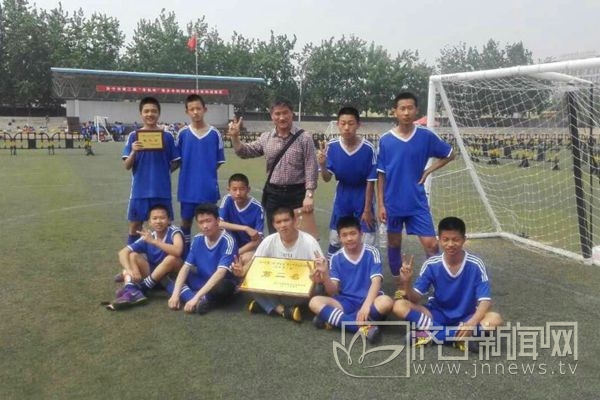 济宁十三中足球,济宁校园足球比赛