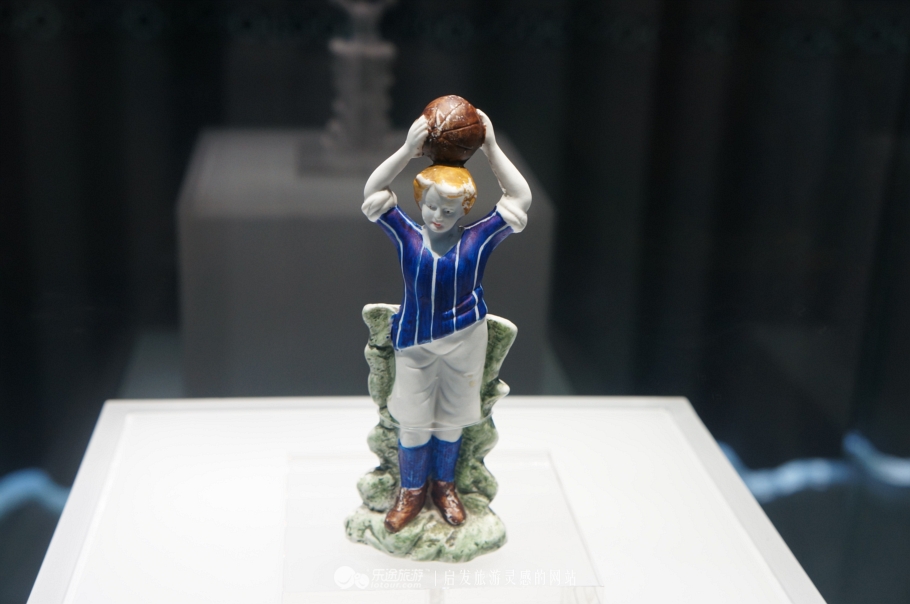 琉璃、课本、足球，博物馆也能玩嗨