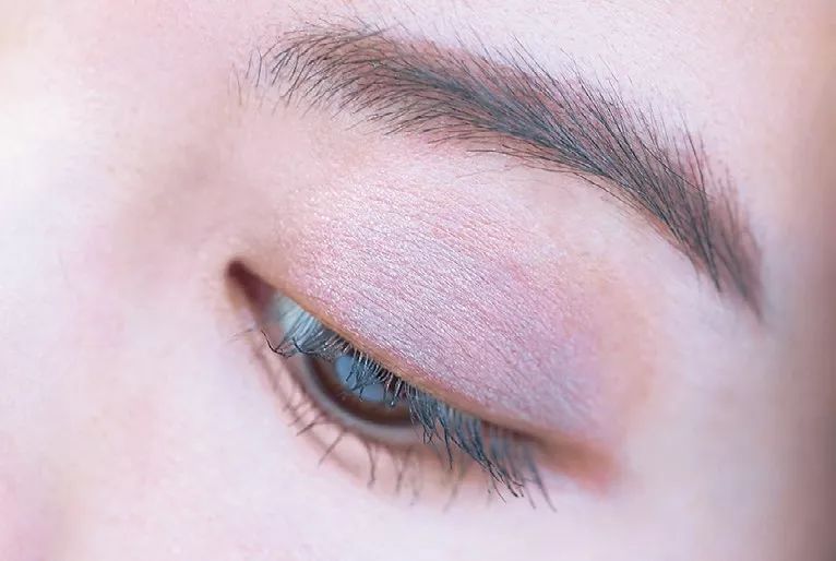 最简单新手上妆的正确步骤,教你如何正确上妆教程图片