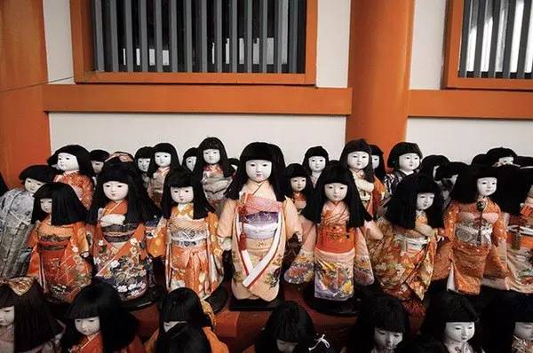 旅游纪念品别带回家,去哪里旅游能带回珍贵的纪念品