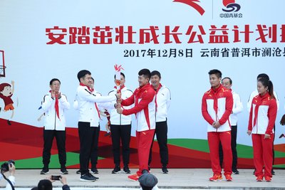 安踏集团捐100亿成立教育基金会,安踏茁壮成长公益计划