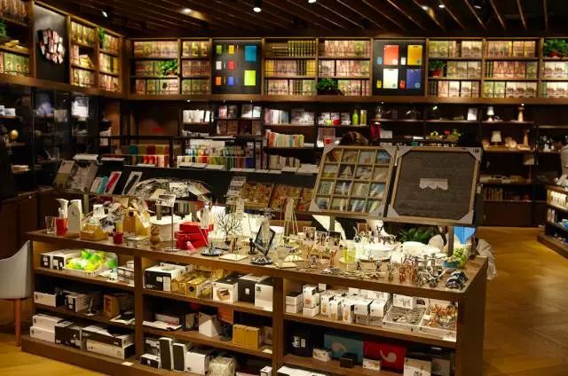 24小时、以旧换新……南京这8大特点书店，去了就不想离开