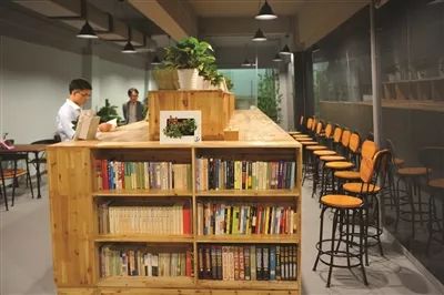 24小时、以旧换新……南京这8大特点书店，去了就不想离开