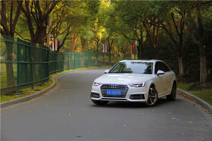 一次心动的感觉试驾全新奥迪A4L45TFSIquattro运动版