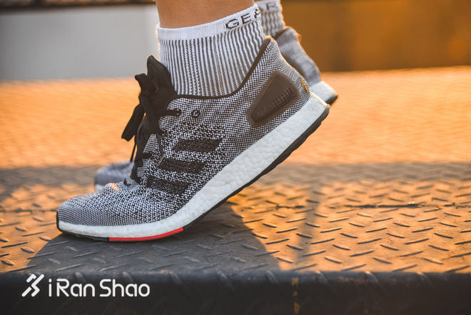 跑鞋回弹阿迪达斯,跑鞋boost测评