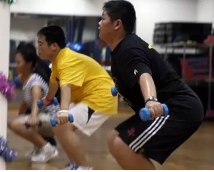 孩子肥胖怎么能减得下来,小孩儿肥胖该如何减下去