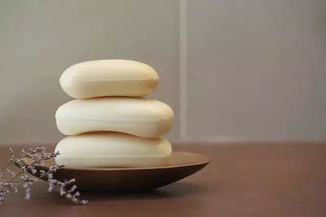 閭ｄ簺楠楄繃鎴戜滑鐨勫皬甯歌瘑,娆洪獥浣犲骞寸殑灏忕煡璇嗙粓浜庢壘鍏ㄤ簡