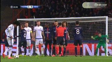 铿锵玫瑰绽放了！一场比赛40米吊射和蝎子摆尾都来了