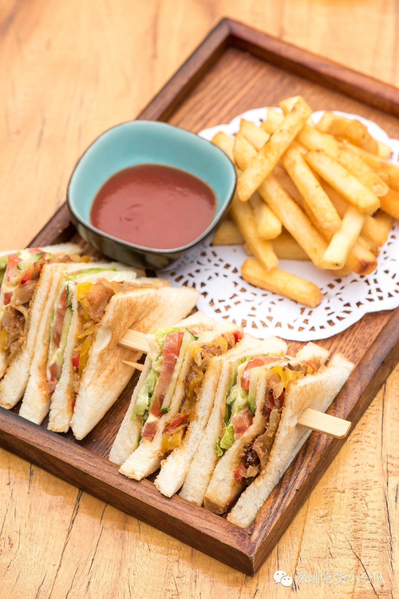 第3家店，但新来的两个男店长都不是人...