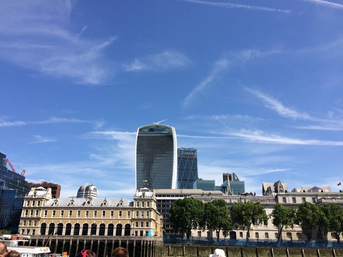 【已完结】英格兰苏格兰18日游记——美景、历史、足球、文化全体验（含挡风玻璃损坏以及车胎被扎处理经过）