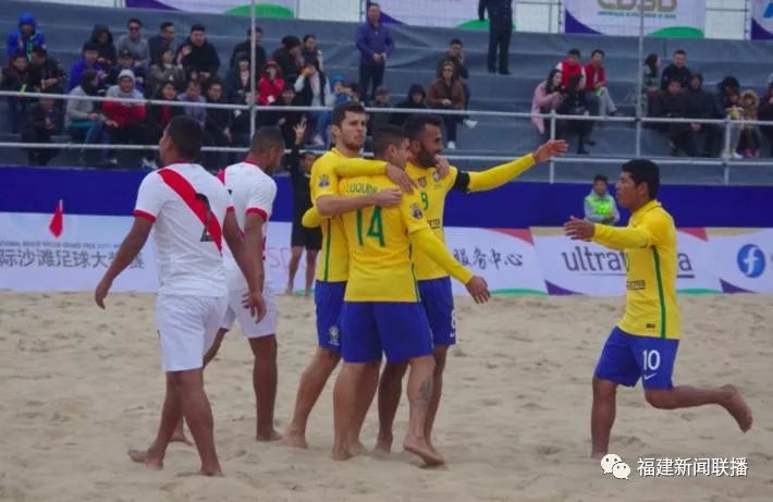惠安女注意！国际沙滩足球大赛，有个大礼包等着你