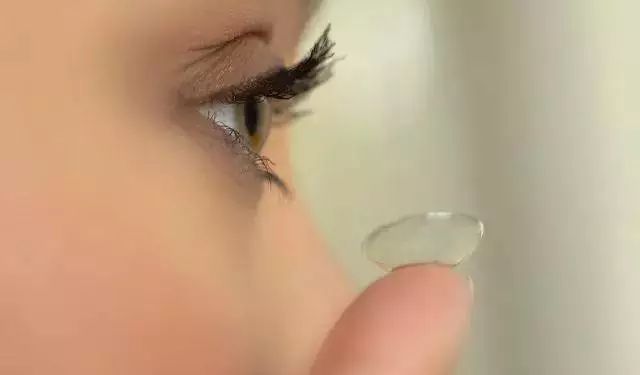 閭ｄ簺楠楄繃鎴戜滑鐨勫皬甯歌瘑,娆洪獥浣犲骞寸殑灏忕煡璇嗙粓浜庢壘鍏ㄤ簡