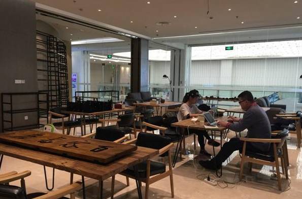 南京江宁附近哪里有书店,江宁龙湖天街西西弗书店