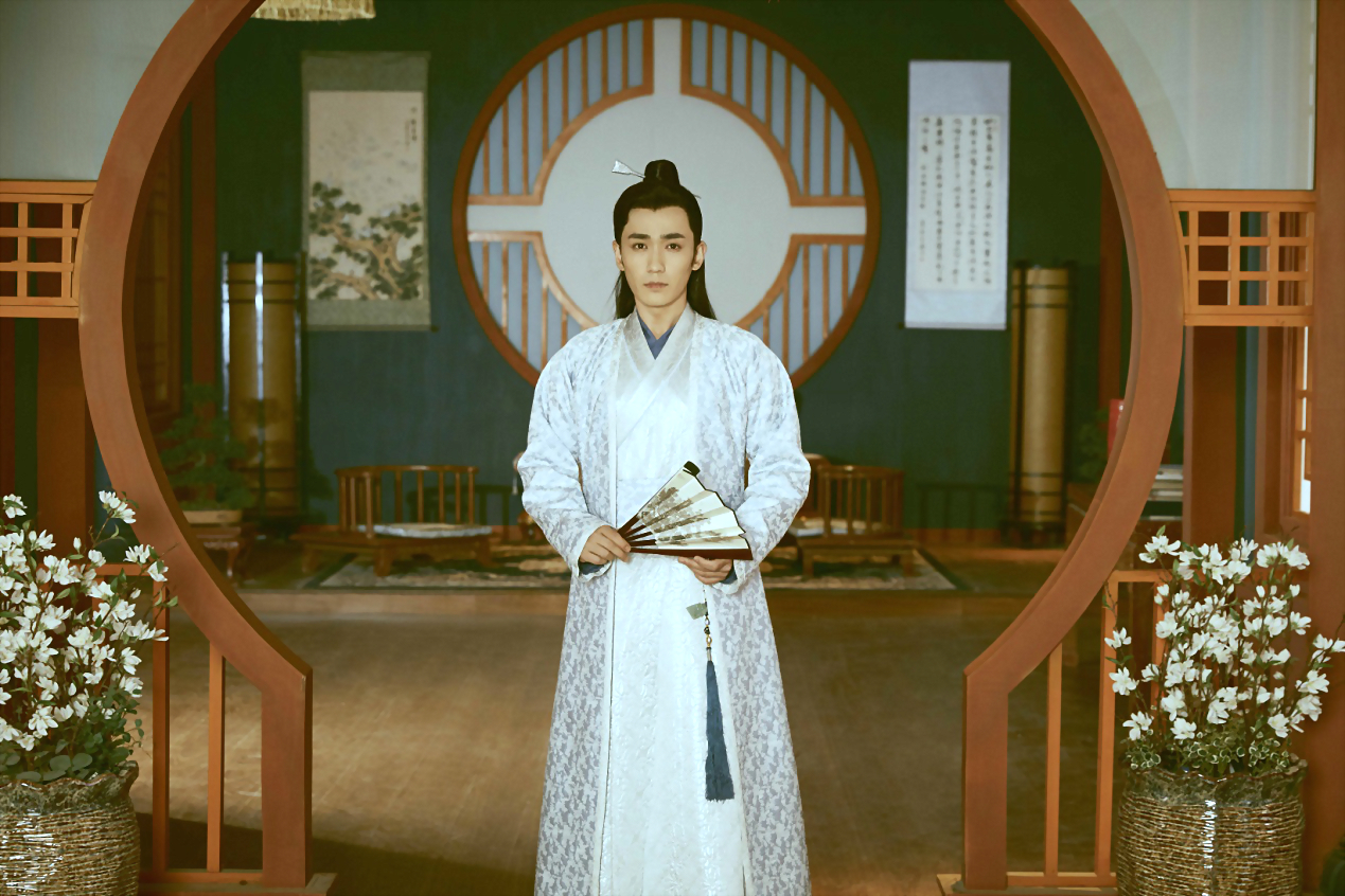 花谢花飞花满天朱一龙饰演的是谁,花谢花飞花满天电视剧32集朱一龙