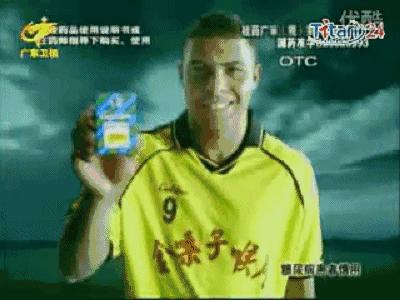 晒完豪车晒合照，这次微商盯上了奥巴马