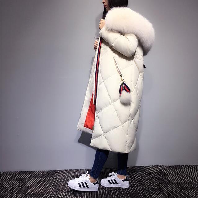 轻奢大毛领羽绒服女2022爆款,高雅洋气大毛领羽绒服