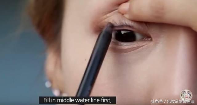 用眼线笔画眼线的画法视频,眼线难画怎么办