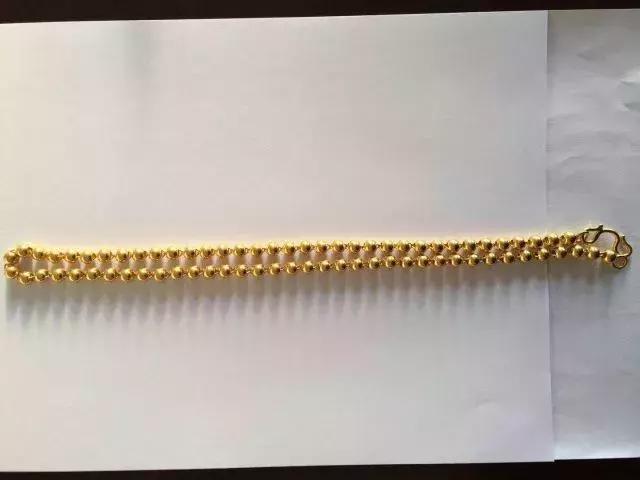 两男子抢劫金店一天就落网,男子持锤抢劫金店被抓