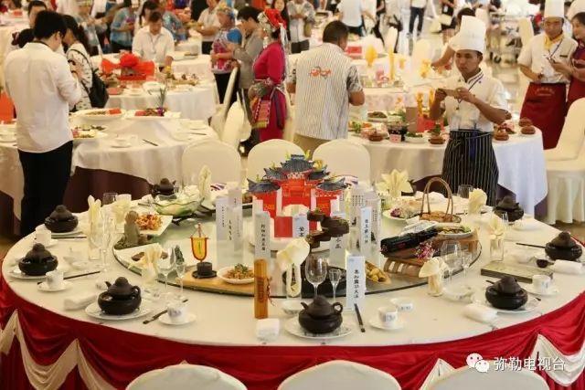 弥勒市旅游必去景点弥勒特点美食,云南弥勒美食百年老店