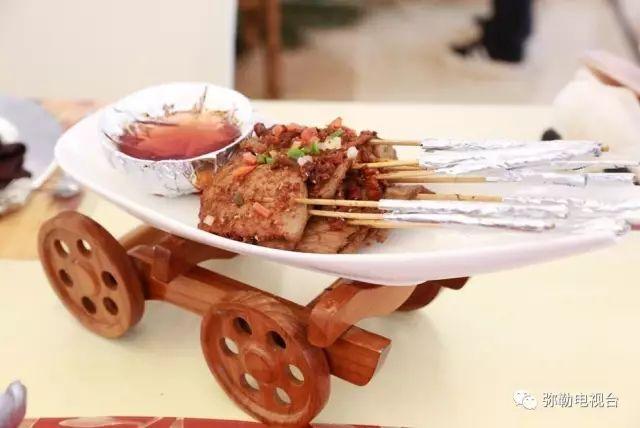 弥勒市旅游必去景点弥勒特点美食,云南弥勒美食百年老店