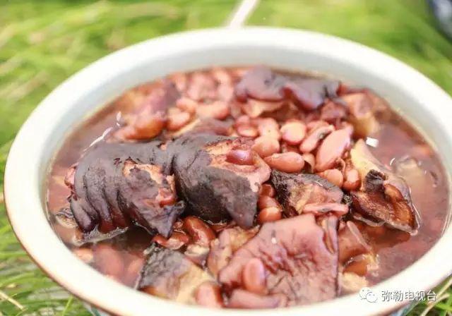 弥勒市旅游必去景点弥勒特点美食,云南弥勒美食百年老店